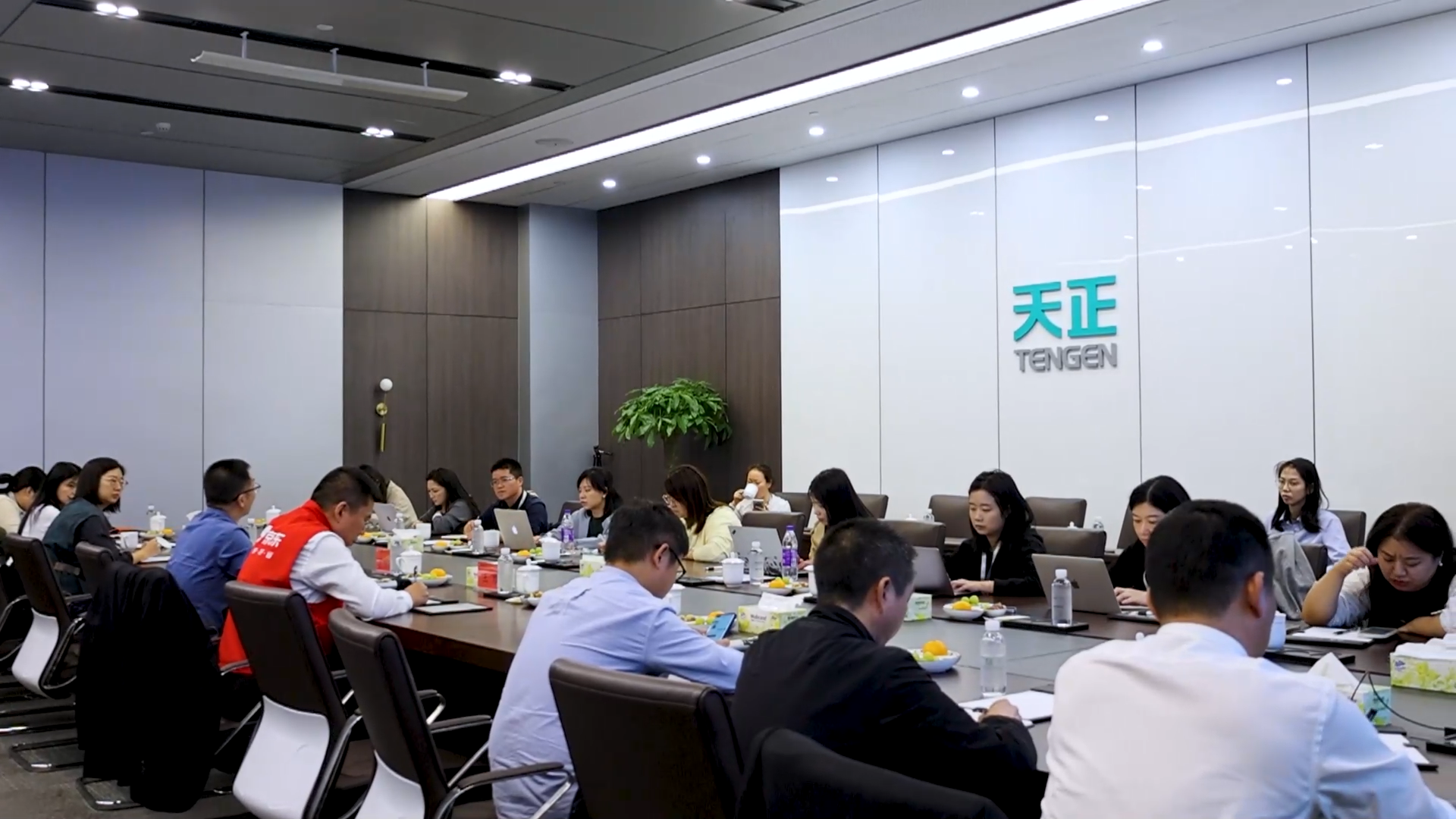 京东工业走进j9九游会登录入口九游会官网j9,j9九游会真人第一品牌,j9九游会官网,j9九游会真人国际第一,j9九游会(中国)官方网站，探访产业数智化之路！